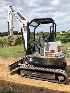 construction equipment rental excavator